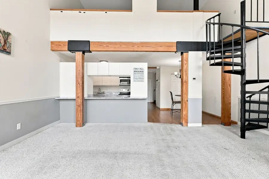 96 Old Colony Ave #302, East Taunton, MA 02718 - #2