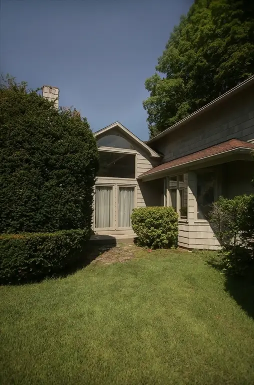 5 Hampden Ct, Monson, MA 01057 - #2