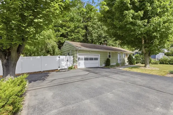 172 Boylston St, Shrewsbury, MA 01545