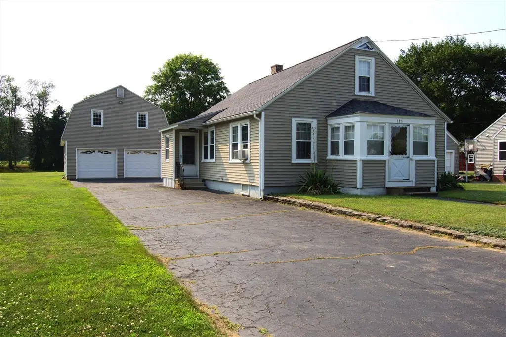 112 Blaine Ave, East Brookfield, MA 01515 - #1
