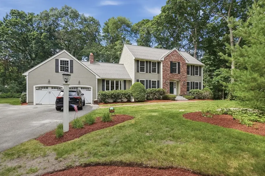 8 Chicatabut Ave, Norfolk, MA 02056 - #2