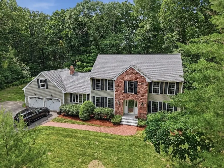 8 Chicatabut Ave, Norfolk, MA 02056 - #3