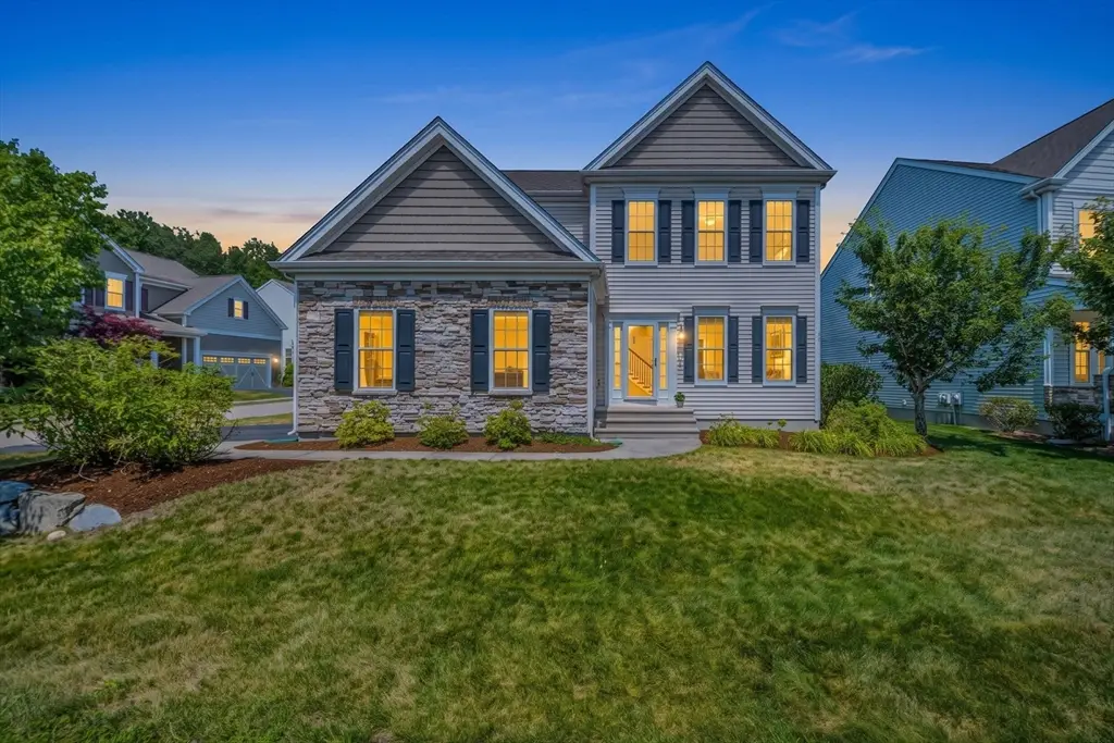 14 Autumn Ridge Dr, Hopkinton, MA 01748 - #1