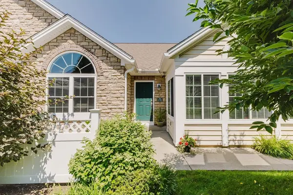 172 Stonybrook Way #172, South Hadley, MA 01075