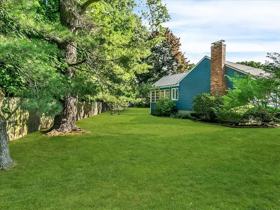 7 Kennedy Cir, Wakefield, MA 01880 - #3