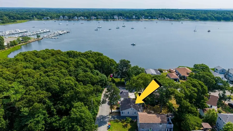 6 Pinehurst Dr, Wareham, MA 02571 - #2