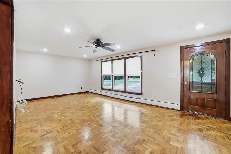 132 Charlton Road, Spencer, MA 01562 - #3