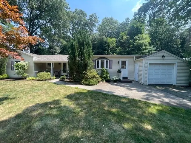 117 Hazardville Rd, Longmeadow, MA 01106 - #2