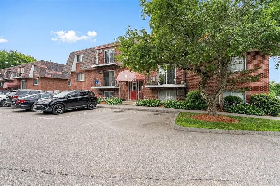 6 Apricot St #10, Worcester, MA 01603 - #2