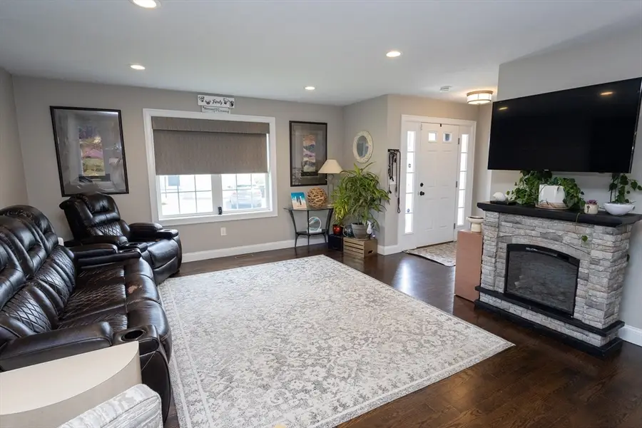 1 Driftwood Dr, South Easton, MA 02375 - #3