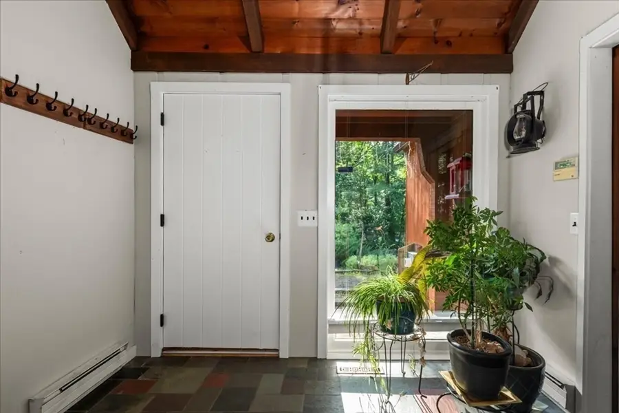 39 Westview Ter, Easthampton, MA 01027 - #3