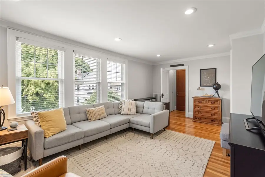 110 Poplar St. #2, Watertown, MA 02472 - #3
