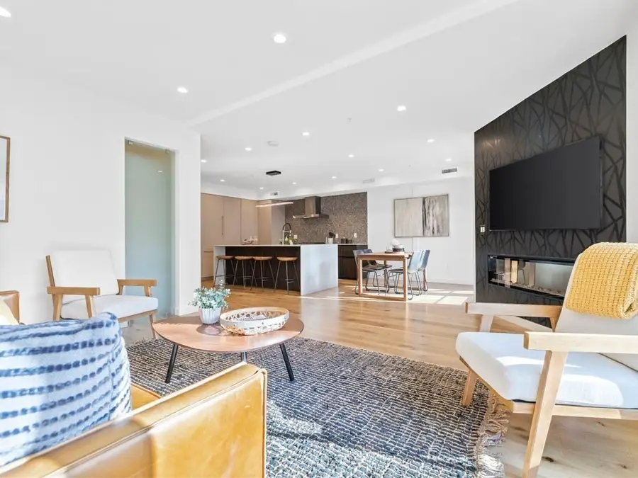 362-364 W Broadway #2, Boston, MA 02127 - #2