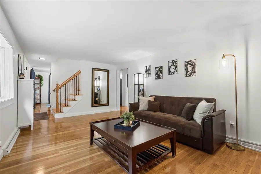 41 Rocky Ln, Medfield, MA 02052 - #3