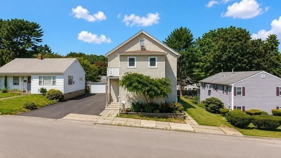 74 California St, Fall River, MA 02723 - #2