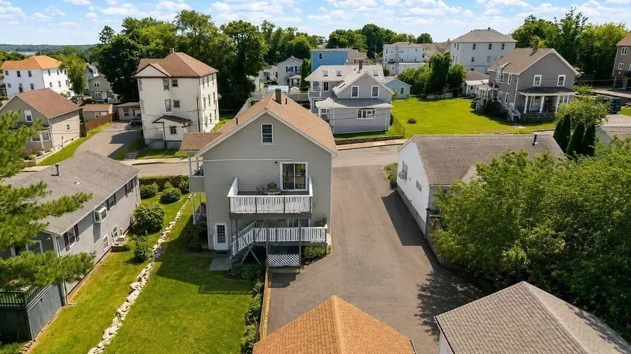 74 California St, Fall River, MA 02723 - #3