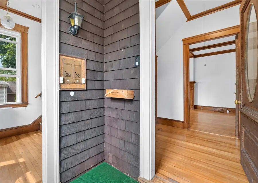 46 Oakland Street, Melrose, MA 02176 - #3
