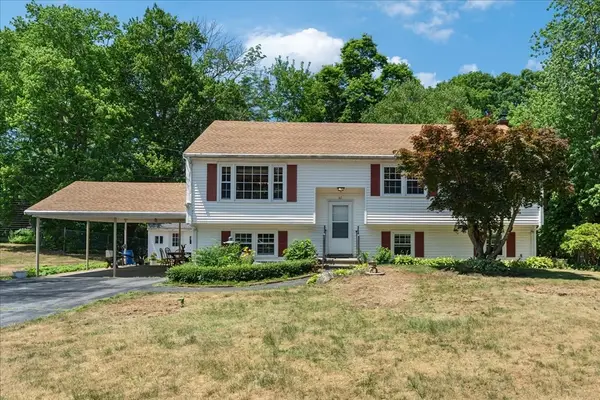 61 Hemlock Drive, Attleboro, MA 02703