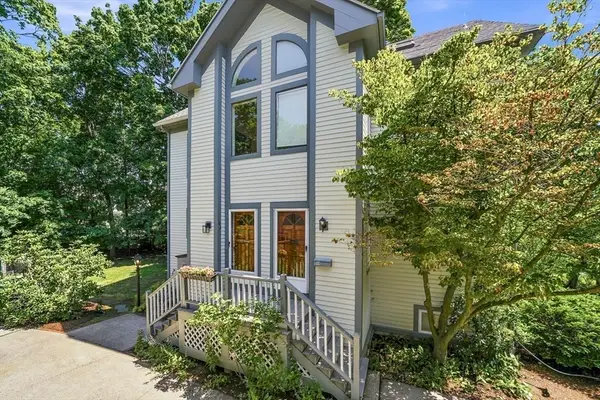 42 Lewis Ave #42, Arlington, MA 02474