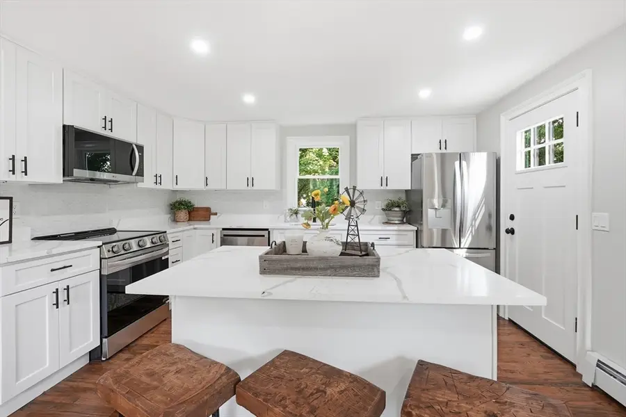 173 Orient St, Worcester, MA 01604 - #3