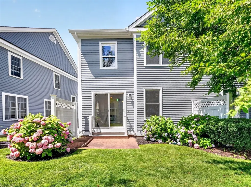 201 Main St #21, Woburn, MA 01801 - #1