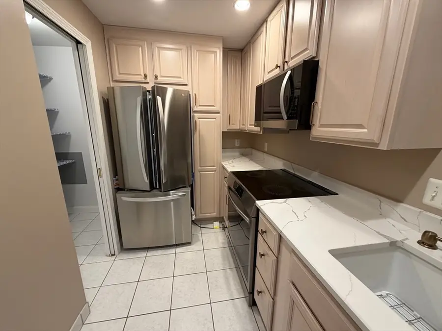 269 Cambridge Rd #204, Woburn, MA 01801 - #2