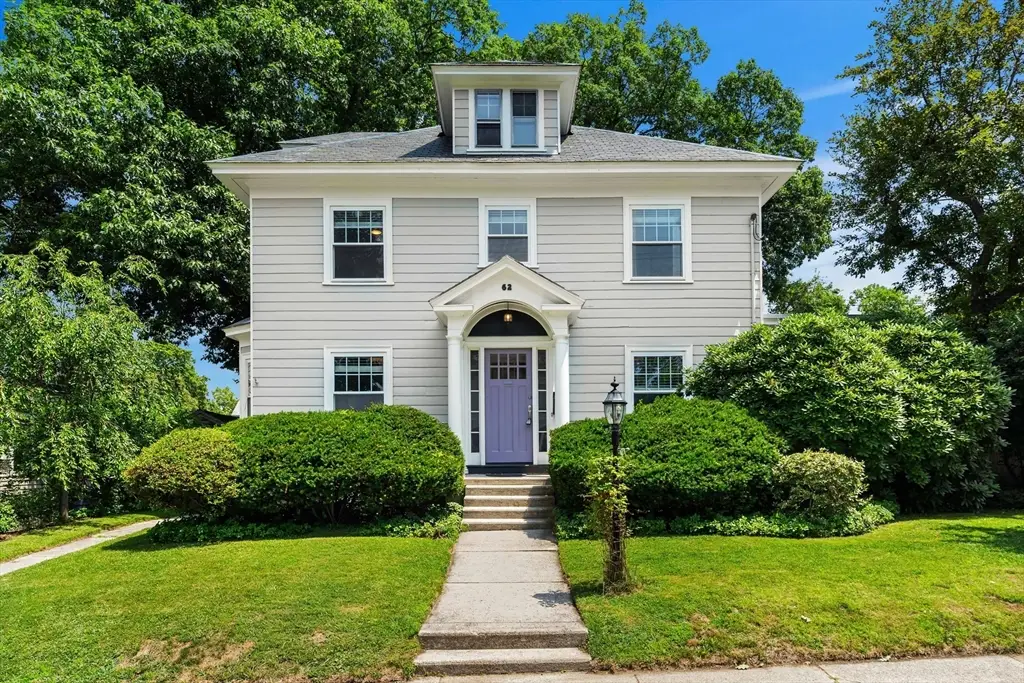 62 Parkview Ave, Lowell, MA 01852 - #1