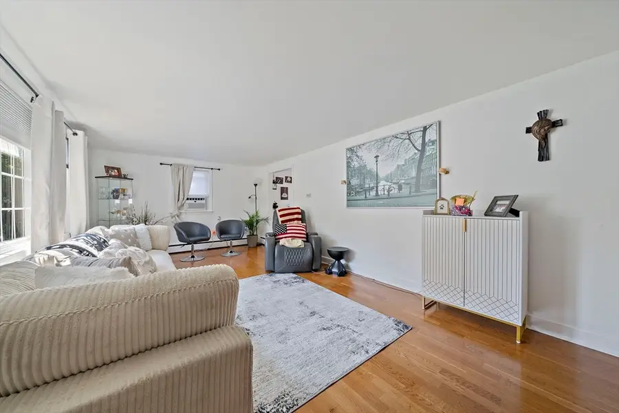 6 Bell Rd, Weymouth, MA 02188 - #3