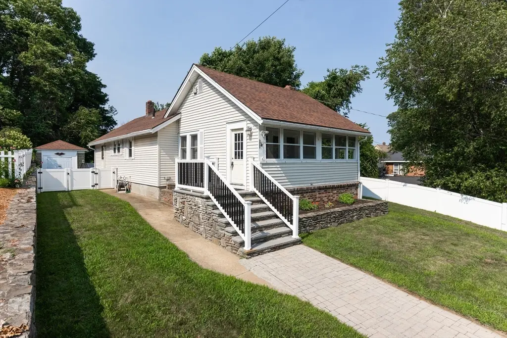 2 Hyatt Street, Worcester, MA 01603 - #1