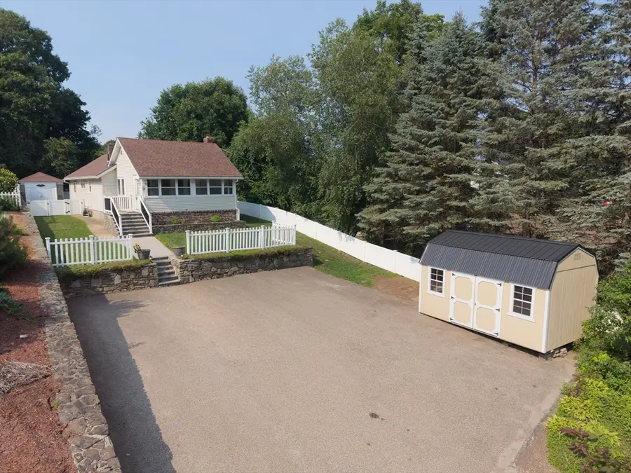 2 Hyatt Street, Worcester, MA 01603 - #3