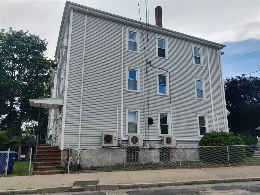 180 Austin St, New Bedford, MA 02740 - #3