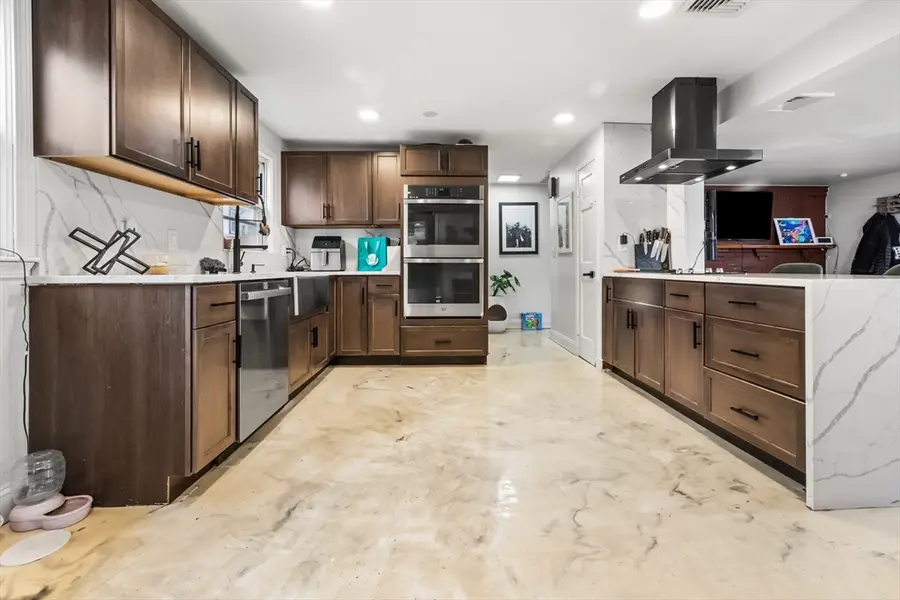 218 Warren, Watertown, MA 02472 - #2