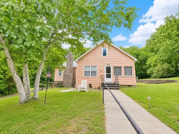 1439 S Main St, Athol, MA 01331
