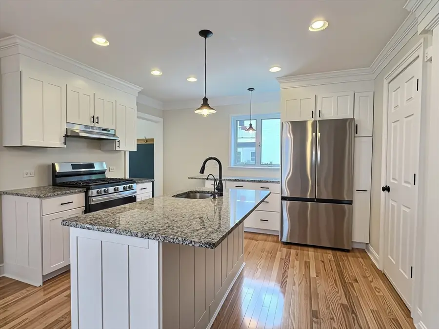 28 Cherry St, Plymouth, MA 02360 - #3