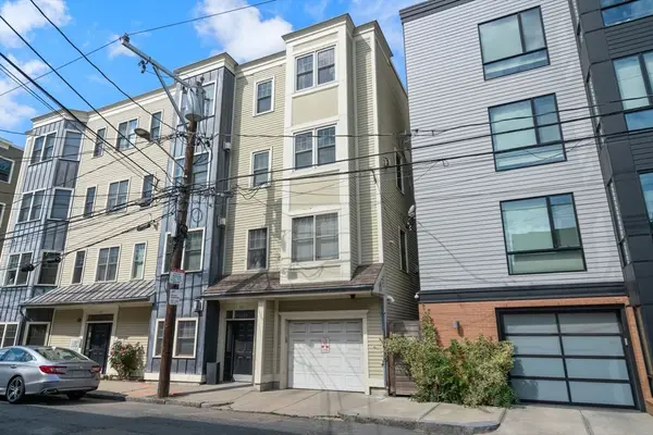 138 W 9th St #2, Boston, MA 02127