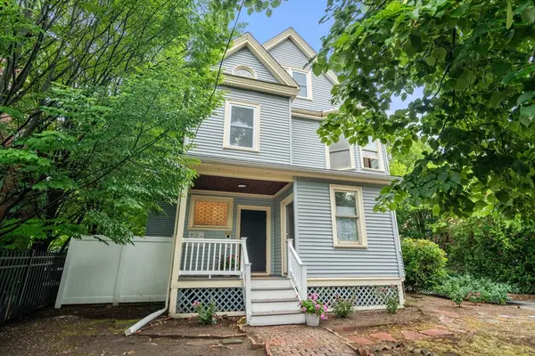 7 Russell Street #3, Cambridge, MA 02140