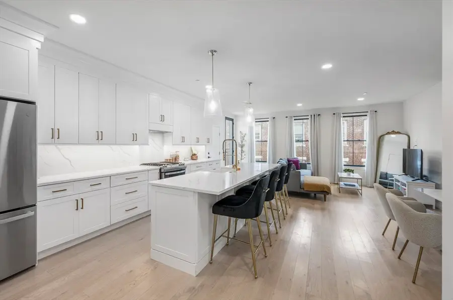 839 Saratoga St #3A, Boston, MA 02128 - #3