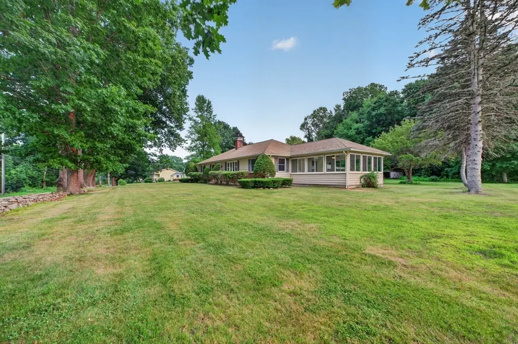 240 W Main Street, West Brookfield, MA 01585 - #1
