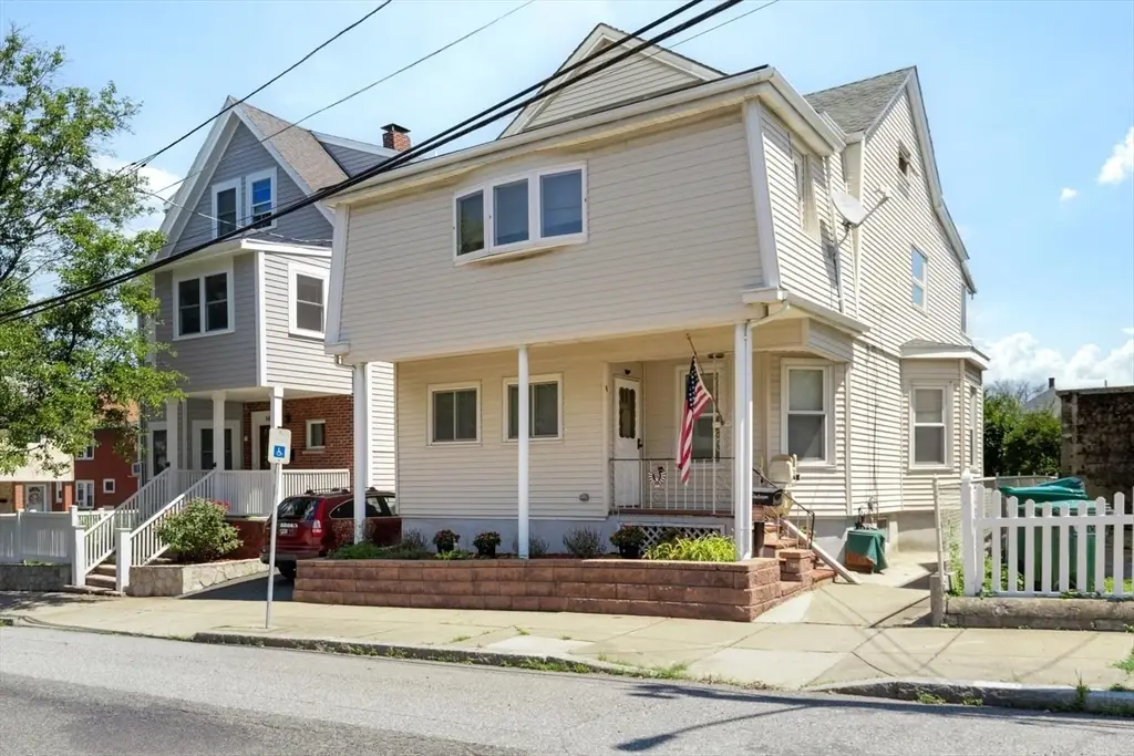 16 William St, Medford, MA 02155 - #1