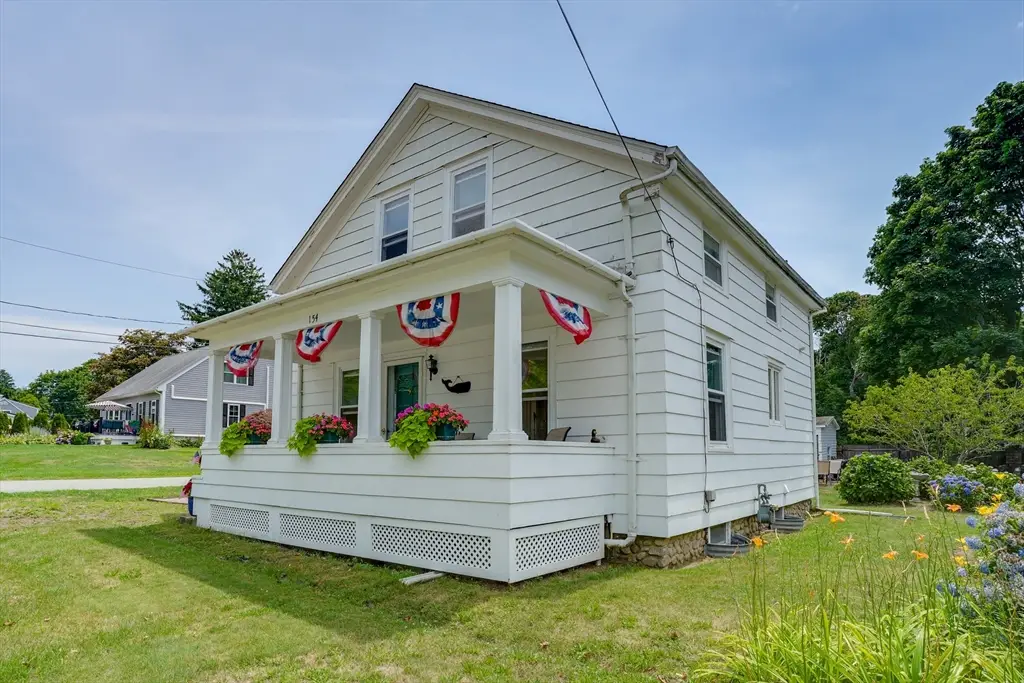 154 Calef Ave, Swansea, MA 02777 - #1