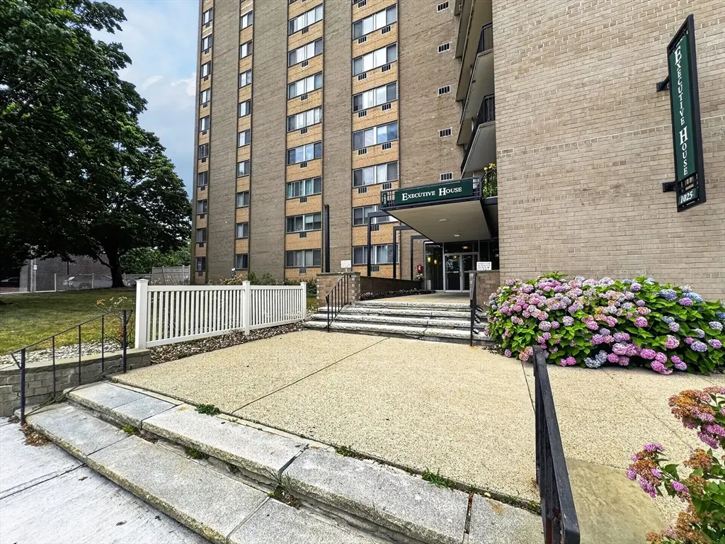 1025 Hancock St #8C, Quincy, MA 02169 - #1