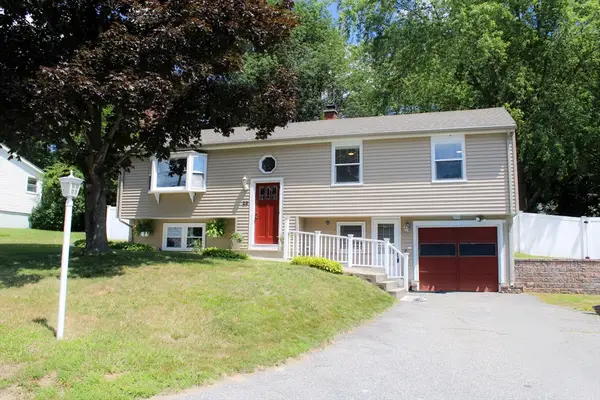 23 Roberta Road, Blackstone, MA 01504