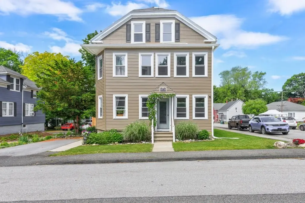 21 Emerald Ave, Webster, MA 01570 - #1