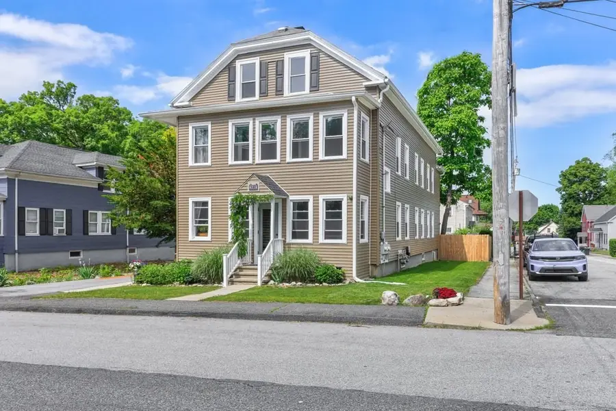 21 Emerald Ave, Webster, MA 01570 - #2