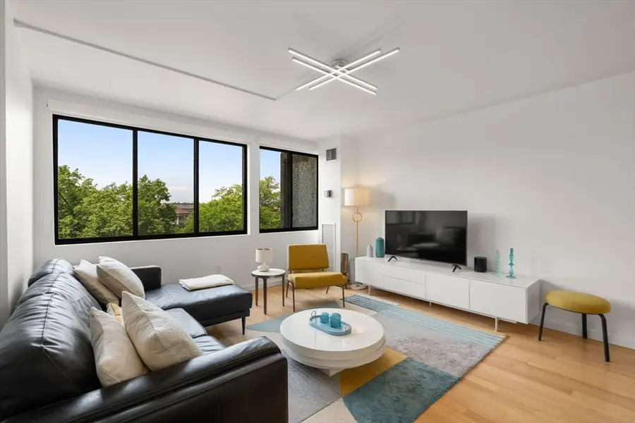 1731 Beacon St #508, Brookline, MA 02445 - #3