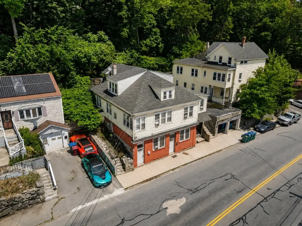 308 Rogers St, Lowell, MA 01852 - #1