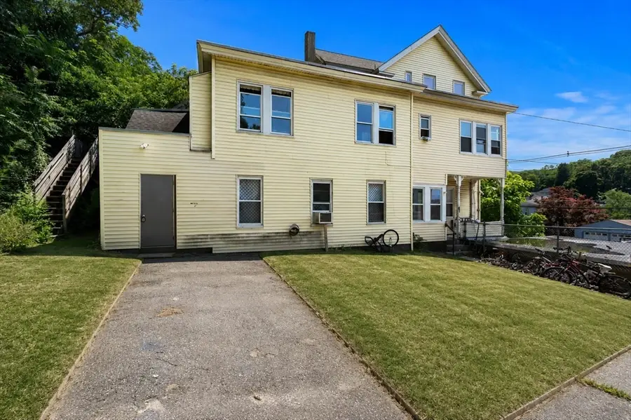 316 Rogers St, Lowell, MA 01852 - #2