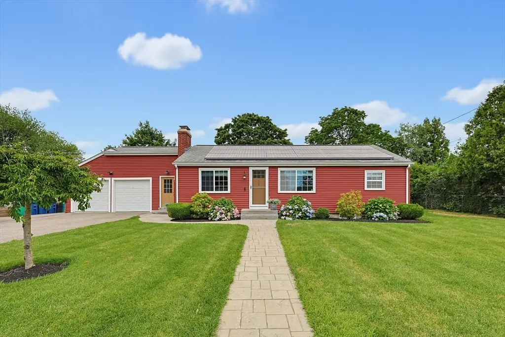 11 Vernon Pl, Seekonk, MA 02771 - #1