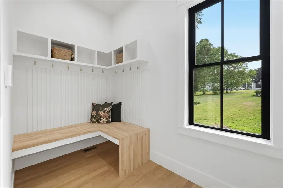4 Eastern Ave, Burlington, MA 01803 - #2
