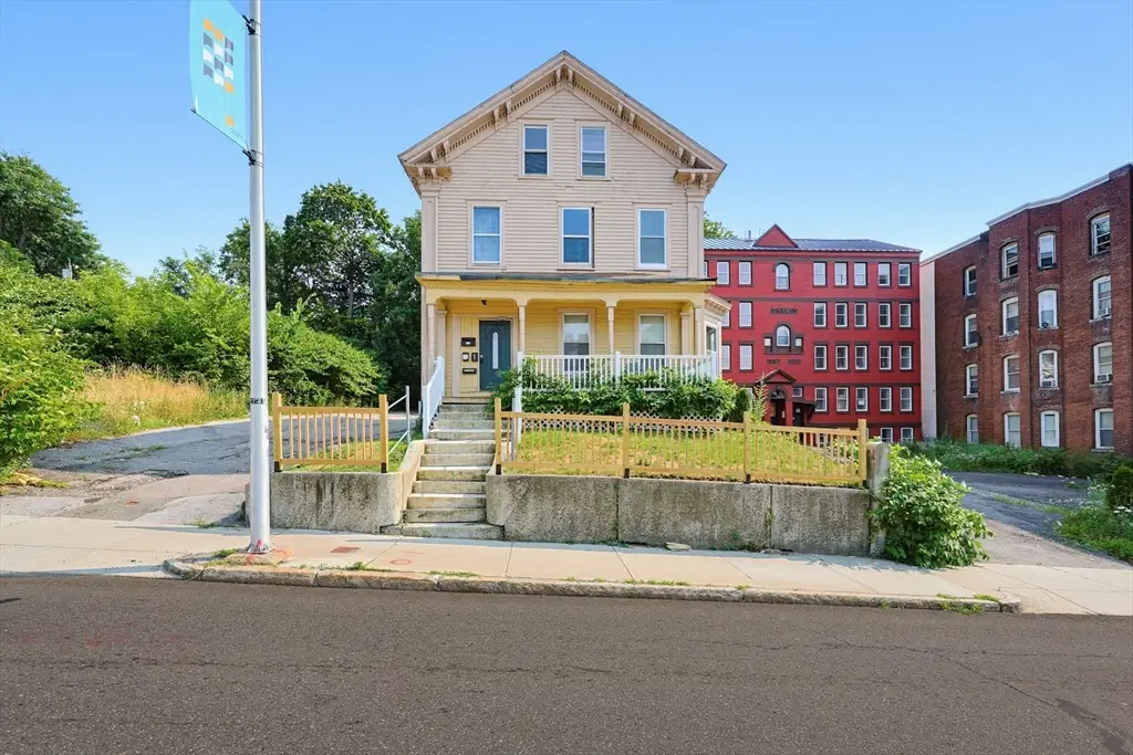 230 Pleasant St, Worcester, MA 01609 - #1